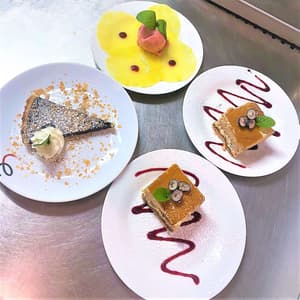 thumbnail: Restaurant