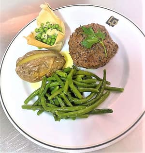 thumbnail: Restaurant
