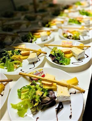 thumbnail: Restaurant