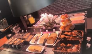 thumbnail: Restaurant