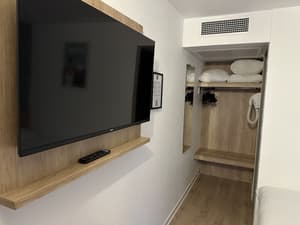 thumbnail: Wardrobe