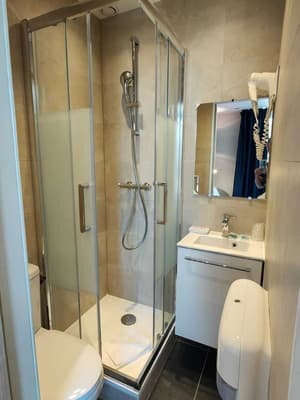 thumbnail: Bathroom