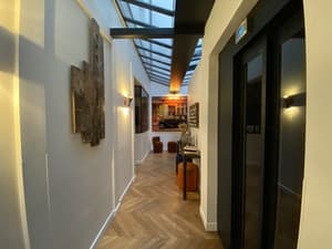 thumbnail: Interior detail