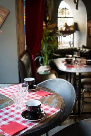 thumbnail: Restaurant