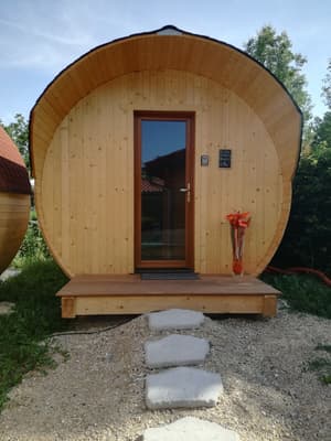 thumbnail: Exterior
