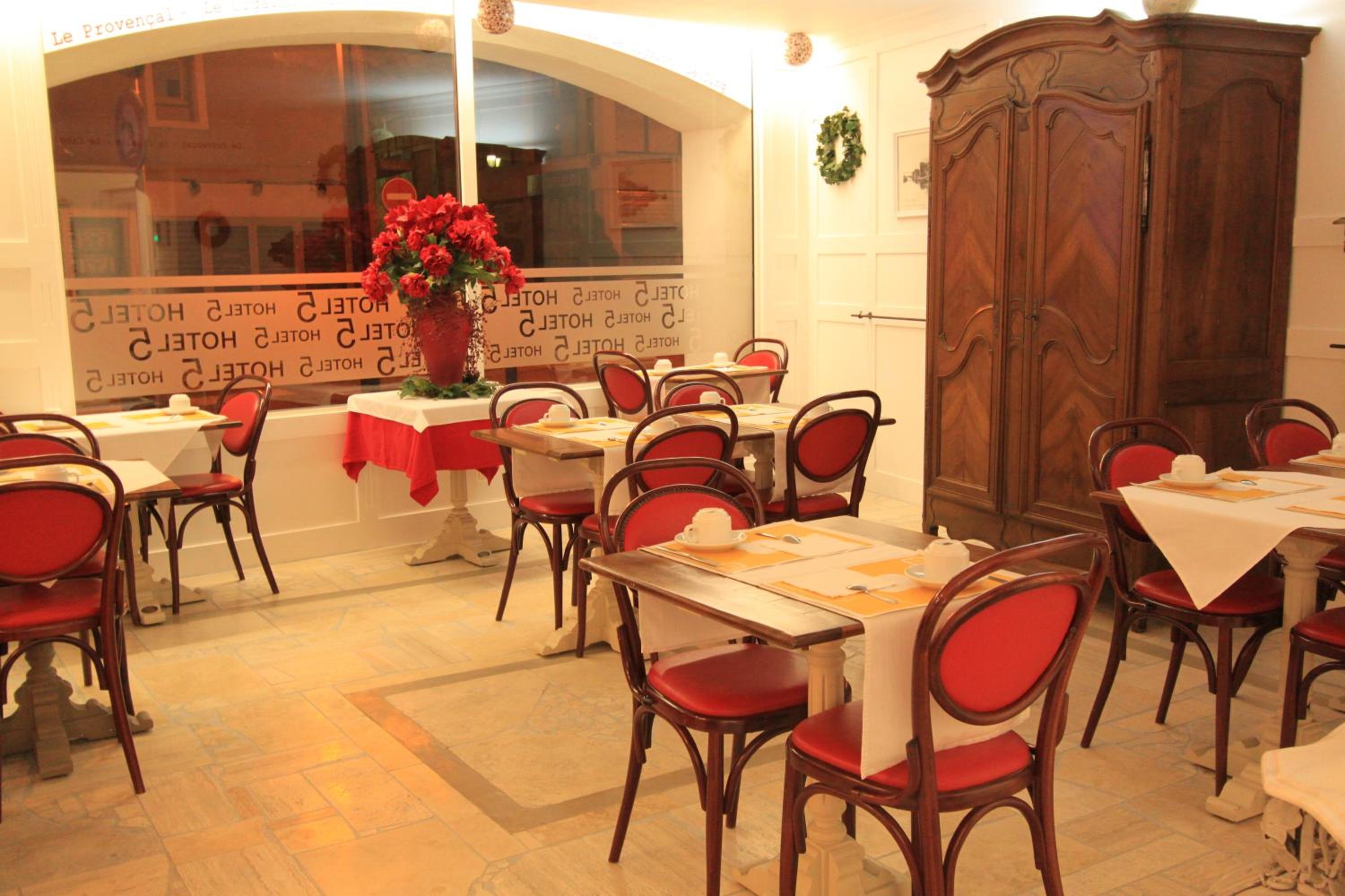 Restaurant-cafeteria