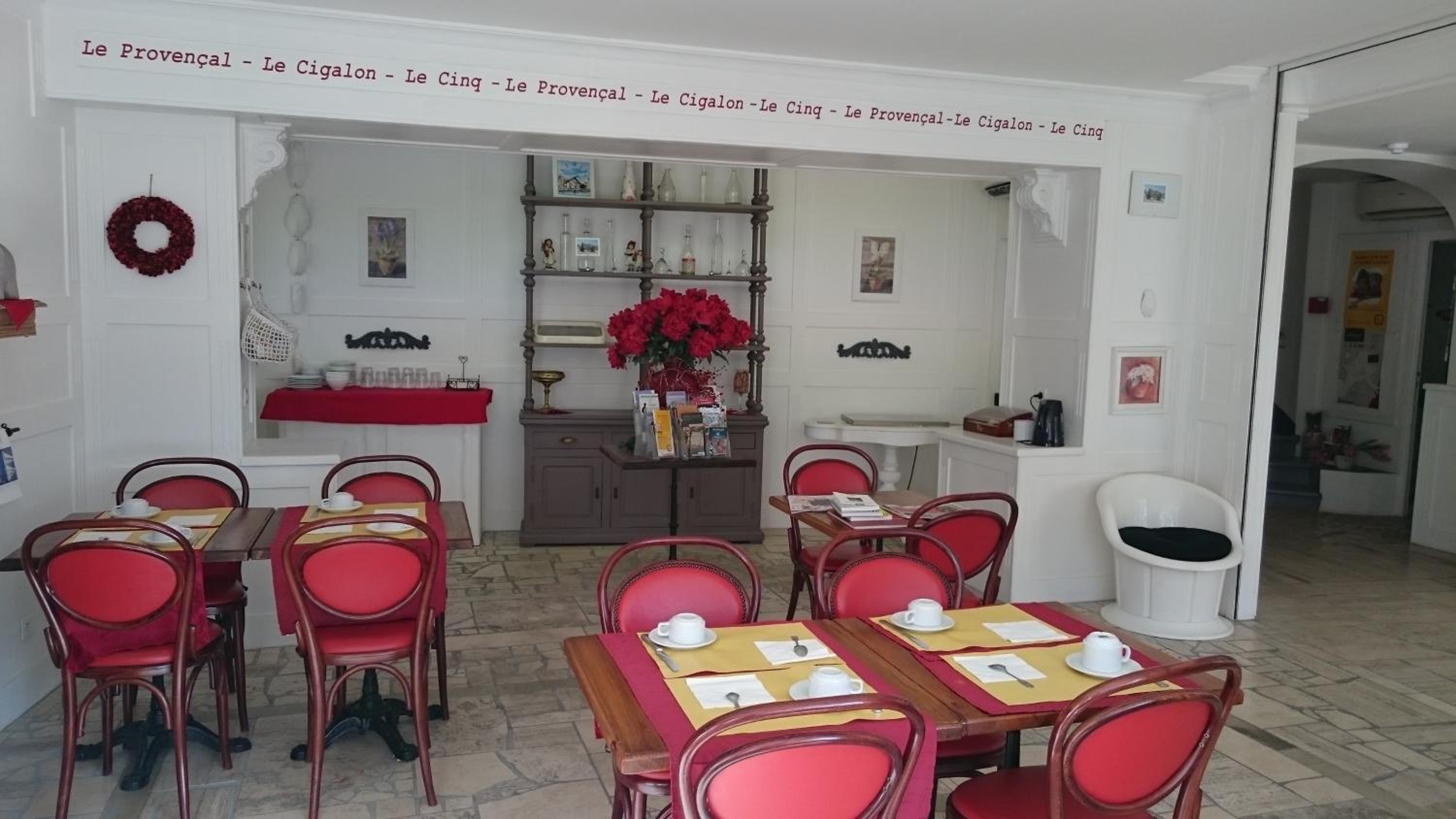 Restaurant-cafeteria