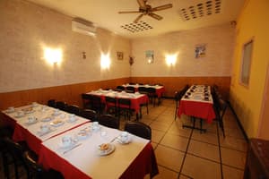 thumbnail: Restaurant