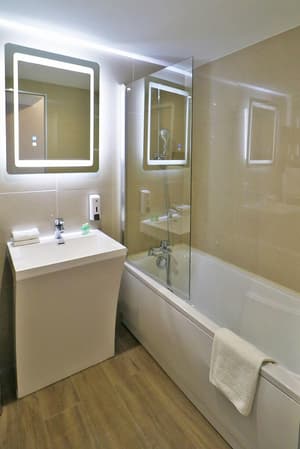 thumbnail: Bathroom