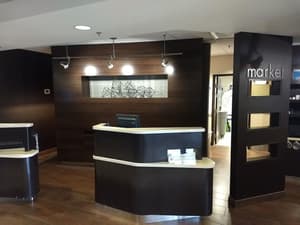thumbnail: Reception