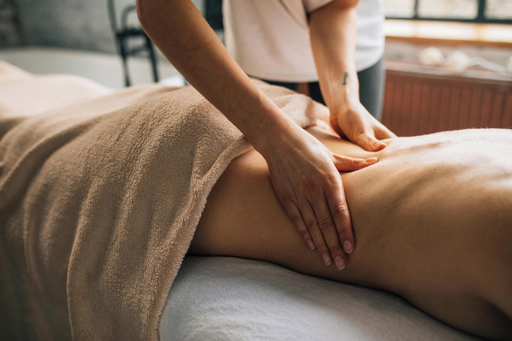 Massage in accommodation
