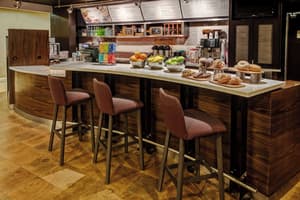 thumbnail: Restaurant