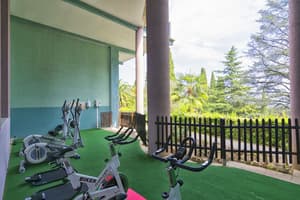 thumbnail: Gym