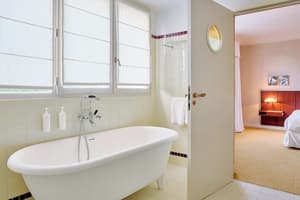thumbnail: Bathroom