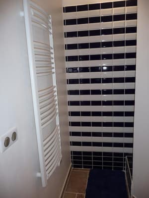 thumbnail: Bathroom amenities