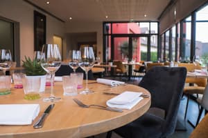 thumbnail: Restaurant