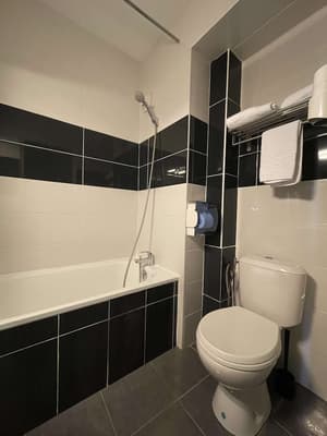 thumbnail: Bathroom
