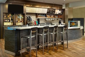 thumbnail: Bar (on property)