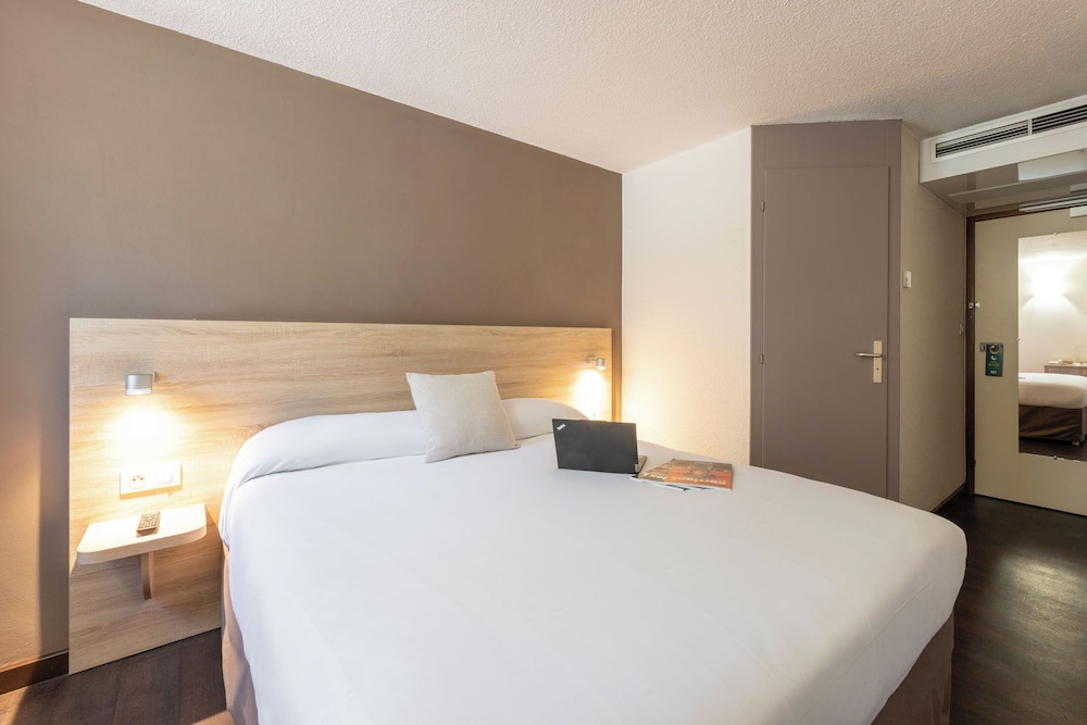 In-room business center