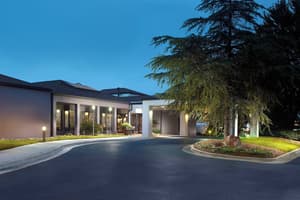thumbnail: Exterior