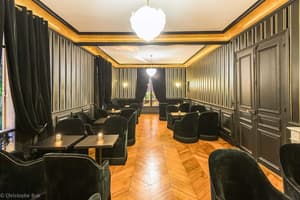 thumbnail: Executive lounge