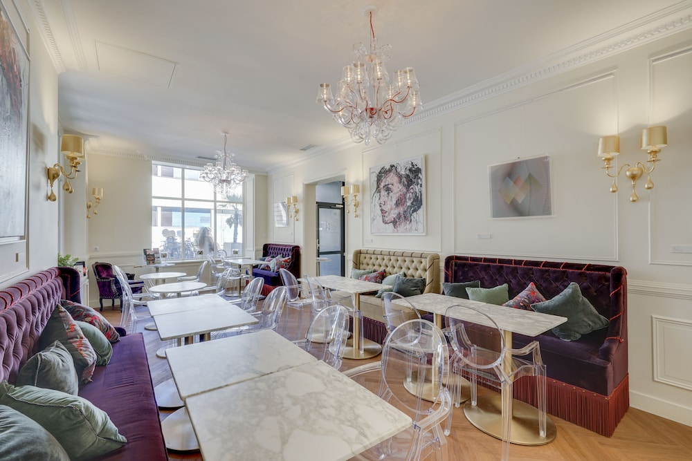 Restaurant-cafeteria