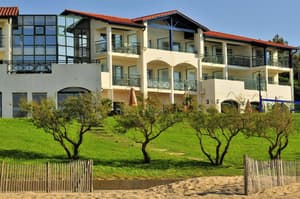 thumbnail: Exterior