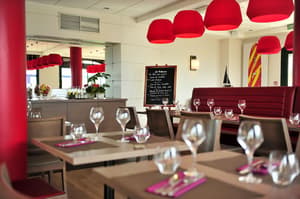 thumbnail: Restaurant