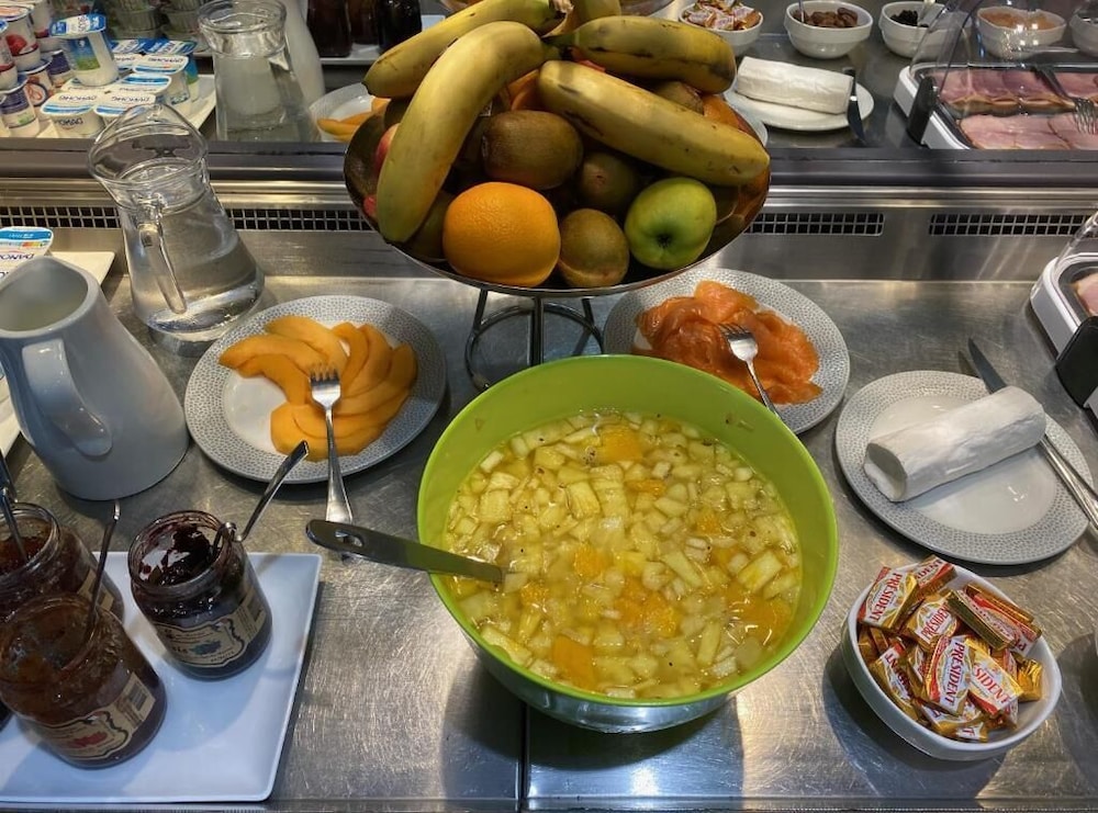 Breakfast meal