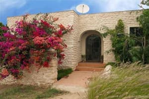 thumbnail: Exterior