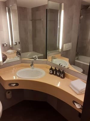 thumbnail: Bathroom