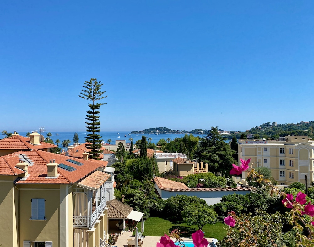 Beach/ocean view