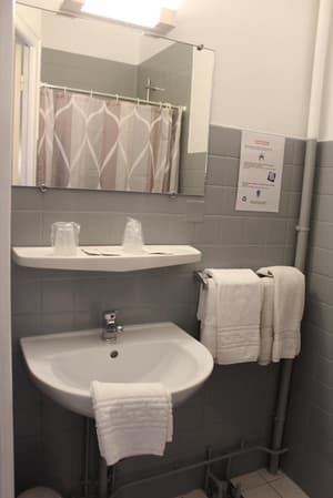 thumbnail: Bathroom