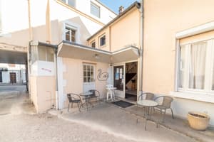 thumbnail: Terrace/patio