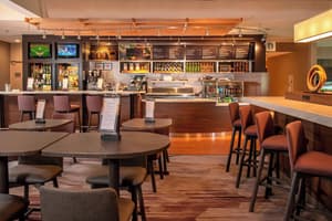 thumbnail: Bar (on property)