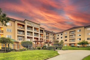 thumbnail: Exterior