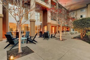 thumbnail: Exterior