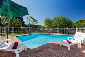 thumbnail: Outdoor pool