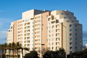 thumbnail: Exterior