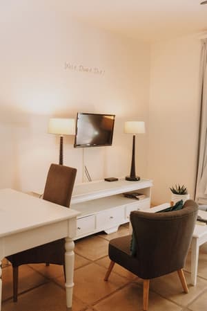 thumbnail: In-room dining