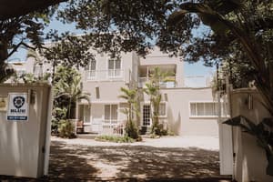 thumbnail: Front of property