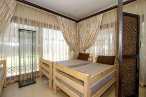 thumbnail: Interior