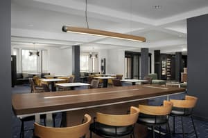 thumbnail: Bar (on property)