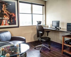thumbnail: Business center