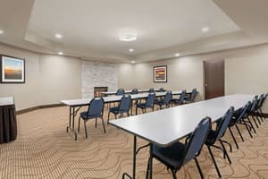 thumbnail: Breakfast area