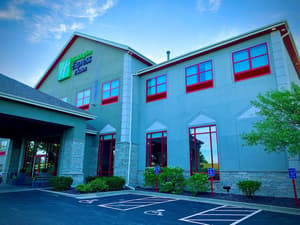 thumbnail: Exterior