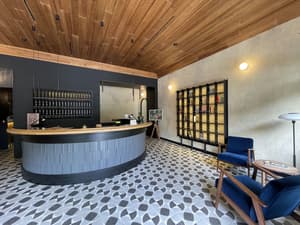 thumbnail: Interior detail