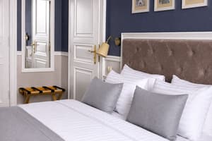 thumbnail: Room