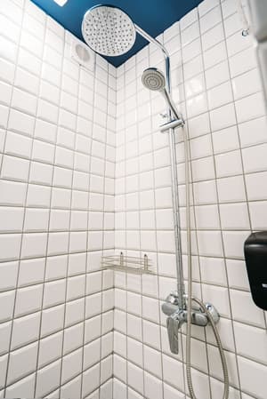 thumbnail: Bathroom shower
