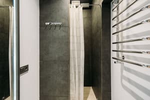thumbnail: Bathroom shower